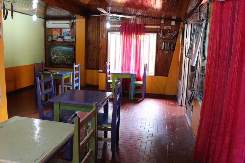 Residencial Noelia Hostel بويرتو إجوازو المظهر الخارجي الصورة