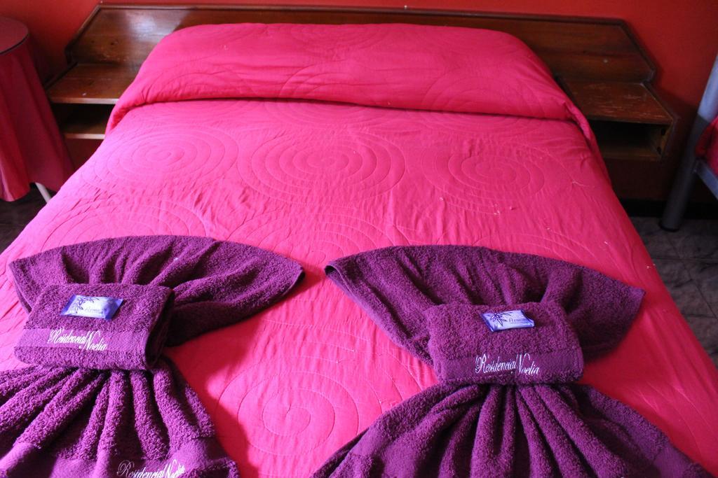 Residencial Noelia Hostel بويرتو إجوازو المظهر الخارجي الصورة