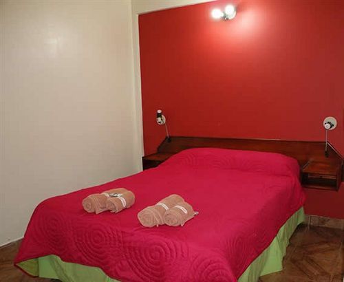 Residencial Noelia Hostel بويرتو إجوازو المظهر الخارجي الصورة