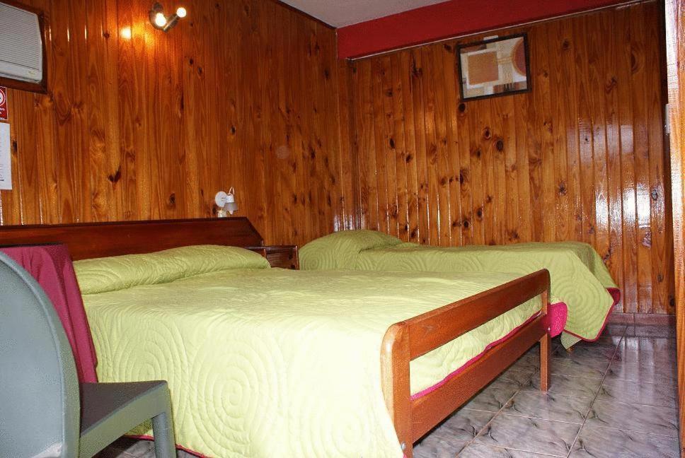 Residencial Noelia Hostel بويرتو إجوازو المظهر الخارجي الصورة
