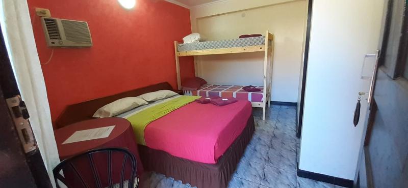 Residencial Noelia Hostel بويرتو إجوازو المظهر الخارجي الصورة